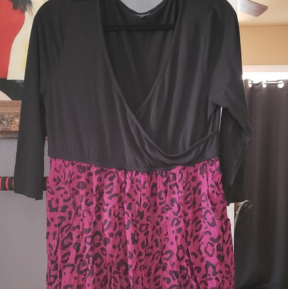 Dress - Picture 3 of 3